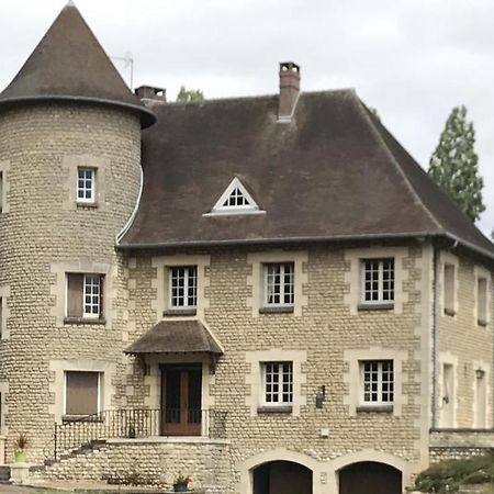 Demeure Des Carila Bed & Breakfast Heudebouville Exterior photo