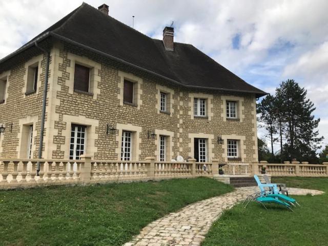 Demeure Des Carila Bed & Breakfast Heudebouville Exterior photo